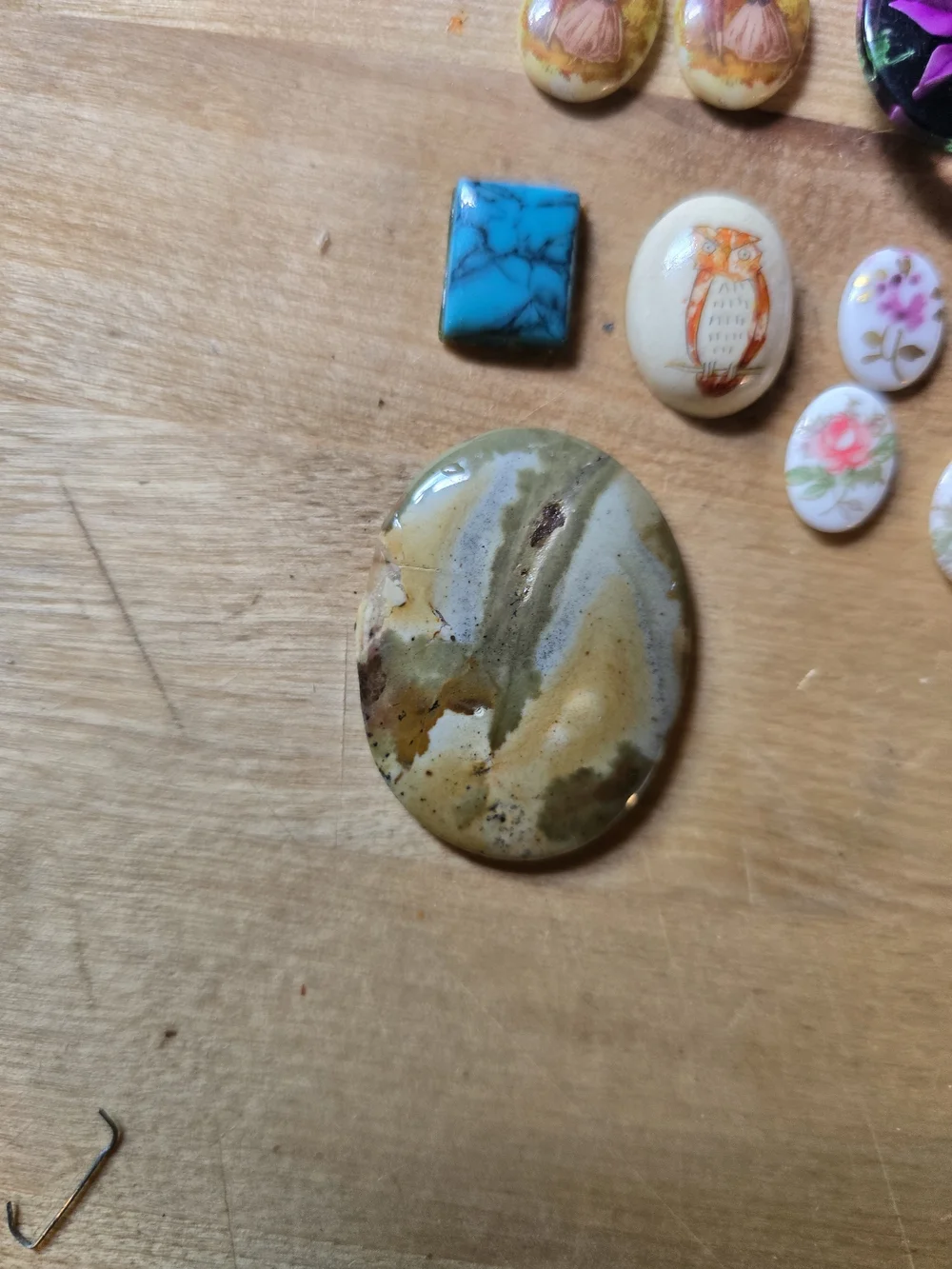Lot Of 15 Small Cameo Jewlery Loose Pendents